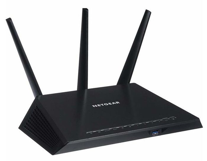 NetGear R7000100PAS R7000 Nighthawk AC1900 Dual Band Gigabit Smart 4-Ports Wi-Fi Router